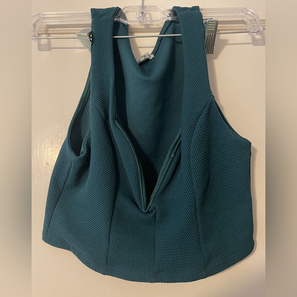Charlotte Russe Crop Top size Medium Green - Picture 1 of 4